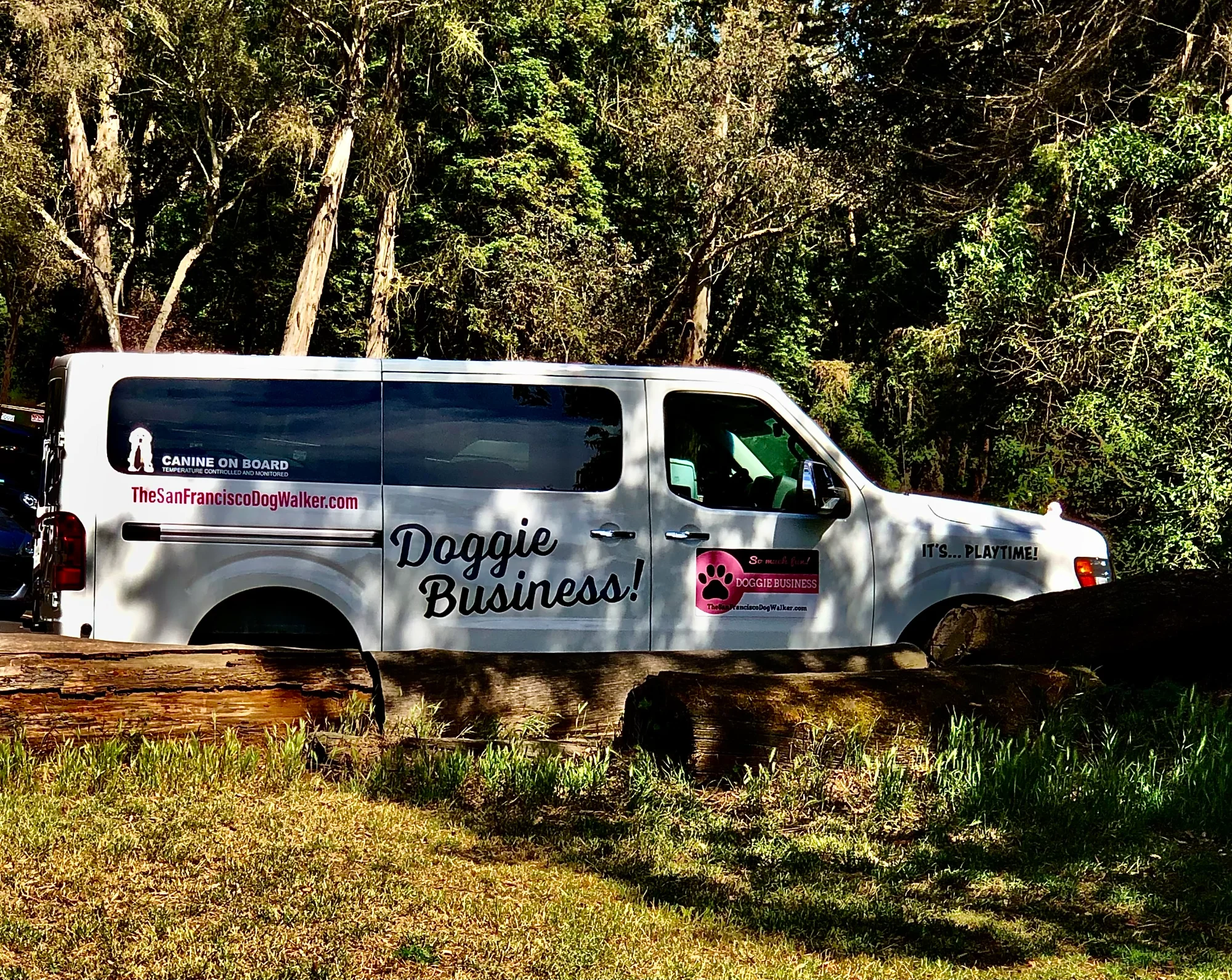 Doggie Business van at Stern Grove with individual crate transportation